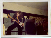 JEFF - LEFTY BASS MAYBE A PRECISION EARLY